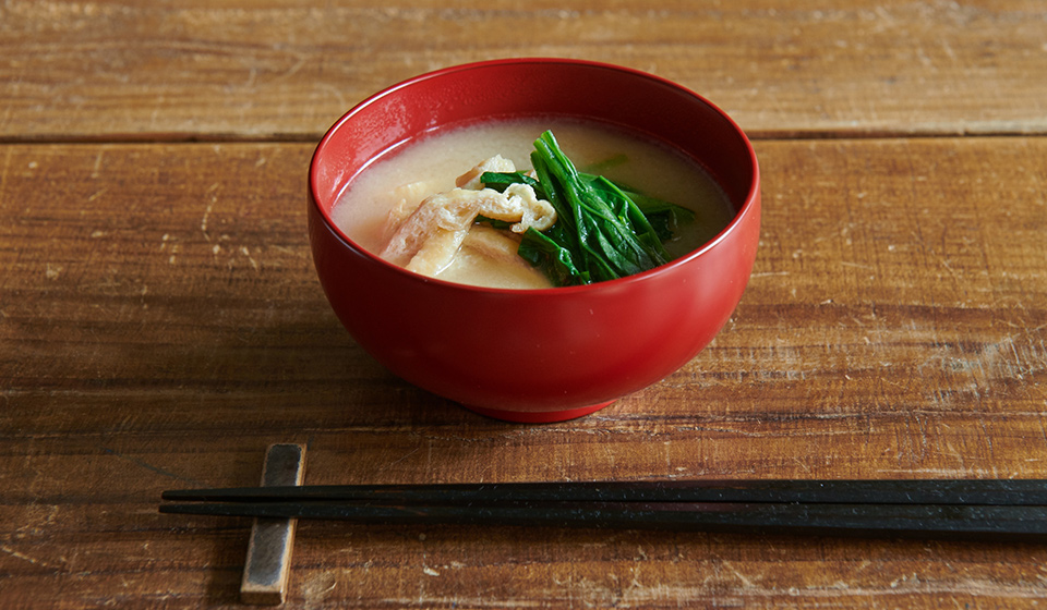 夏の食卓、台所