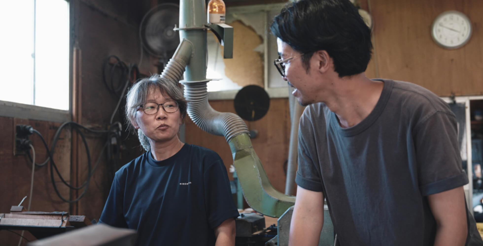 すべての箸先の削り出しと調整を行い重要な役割を担う水本さん。「調整が本当に大変」と「大門箸」づくりの本音を語る