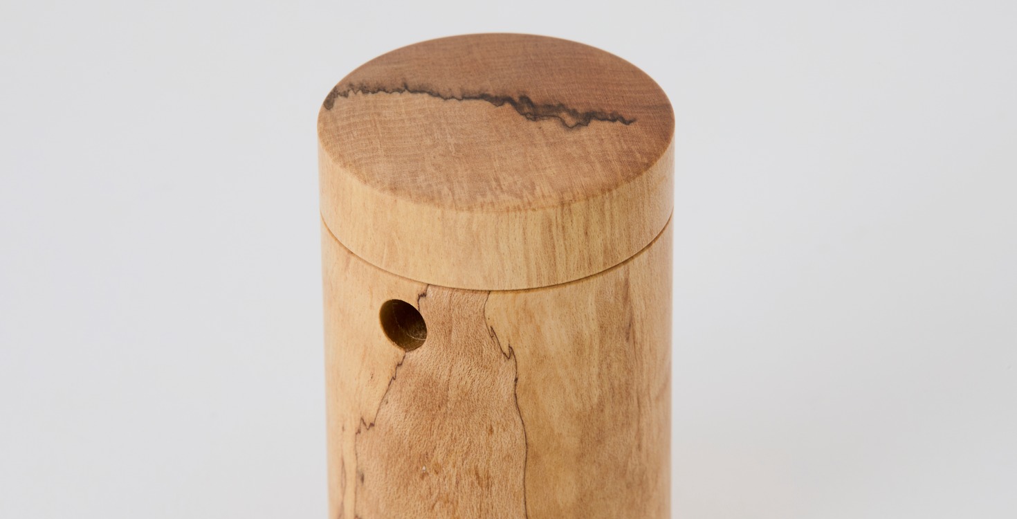 優秀賞「Kodachi - Shichimi Spice Holder -」１