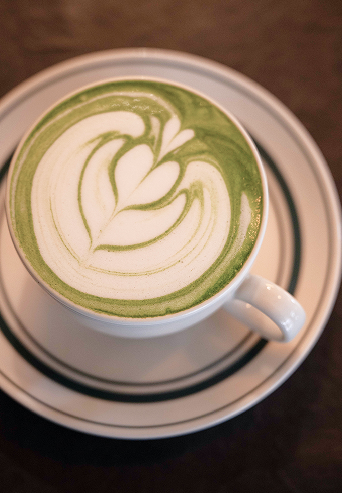 抹茶と牛乳だけでつくる抹茶ラテ