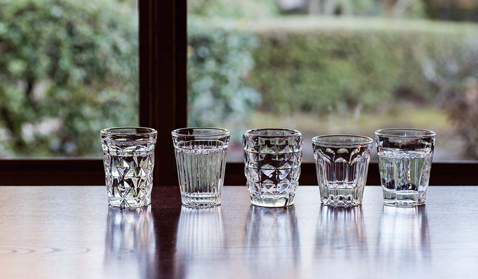 HIROTA GLASS 色被せ硝子 切子 藍 グラス 5客セット タンブラー コップ 未使用品 箱入（増DRXSA2 江戸切子 色被せ硝子 パイロンクラフト ブルー HIROTA GLASS - グラス